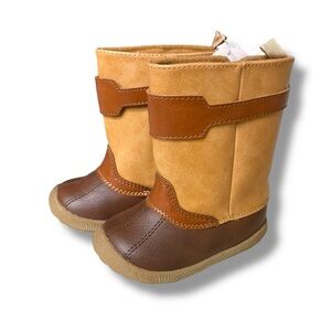 NWT - toddler Duck boots - Mid Calf Velcro Strap‎ - size 4